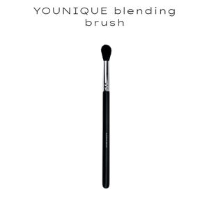 Younique Blending Brush